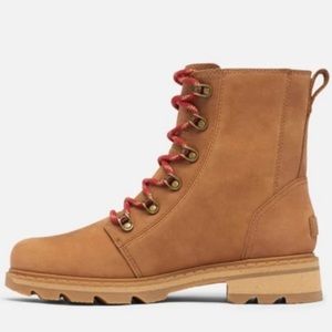 Sorel Lennox Lace up Lug sole